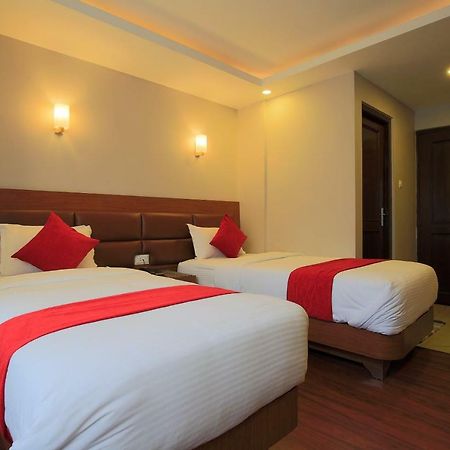 Oyo 453 Hotel Gurkha Heritage カトマンズ エクステリア 写真